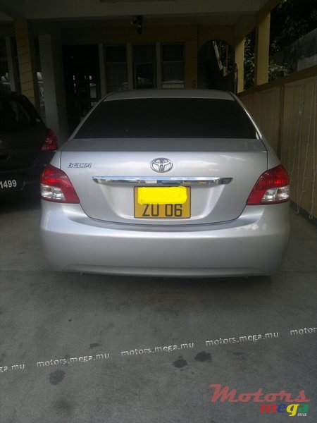 2006' Toyota Yaris BELTA photo #2