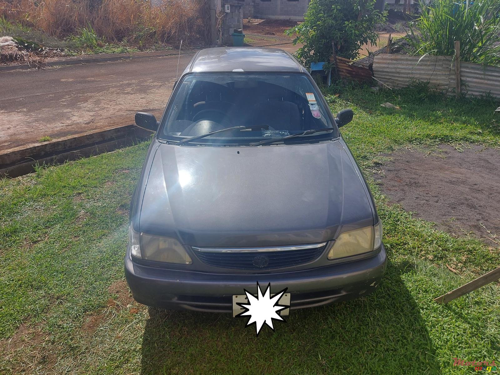 2001' Toyota soluna photo #7