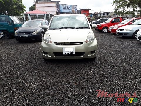 2009' Toyota Passo photo #2