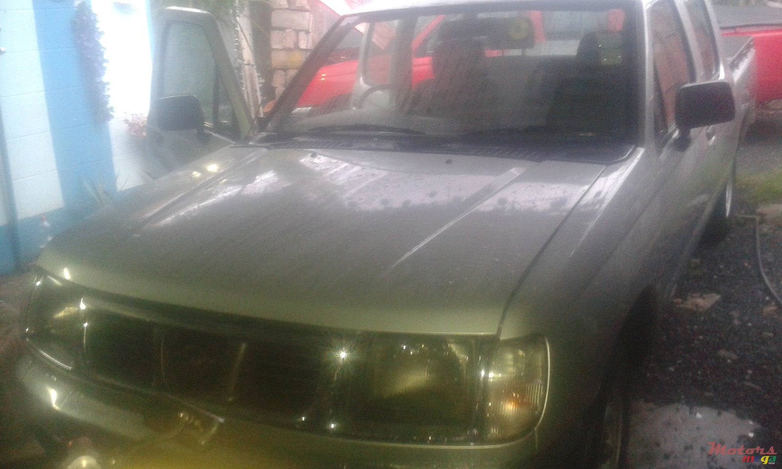 1999' Nissan Hardbody photo #1