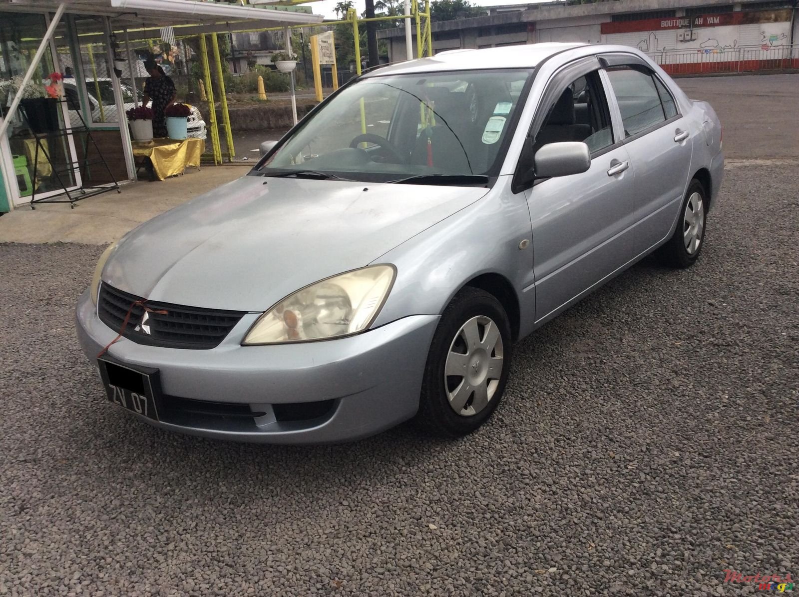 2007' Mitsubishi Lancer photo #2