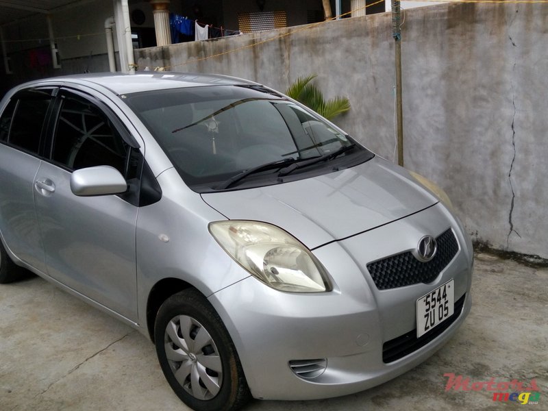 2005' Toyota VITZ, VITESSE  AUTOMATIC photo #1