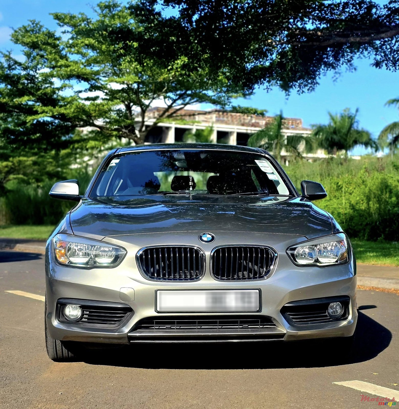 2015' BMW 118 photo #1