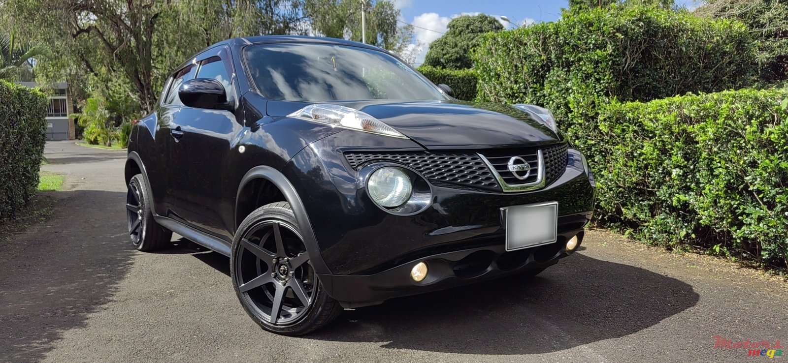 2011' Nissan Juke photo #1