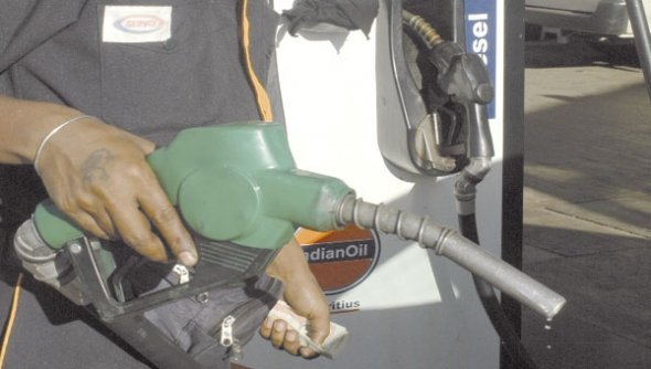 The Price of Gasoline and Diesel Remain Unchanged