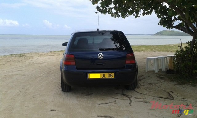 2006' Volkswagen Golf IV ocean photo #2