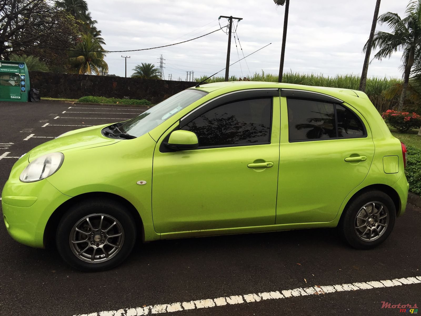 2010' Nissan March photo #3