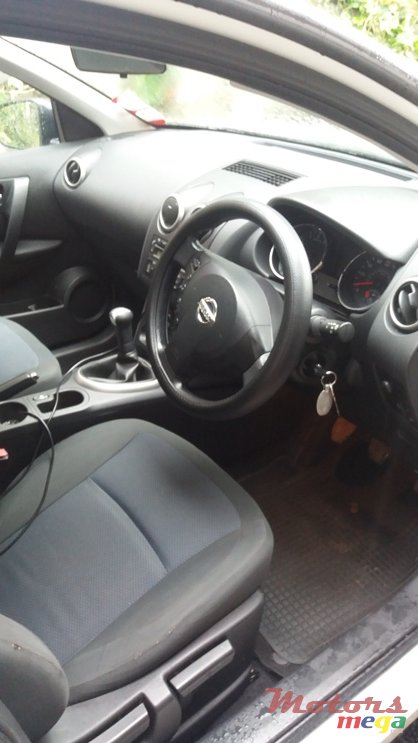 2011' Nissan Qashqai+2 photo #3