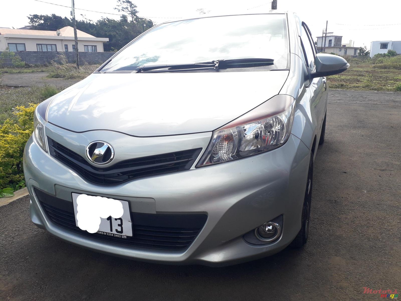 2013' Toyota Vitz 1320cc photo #1