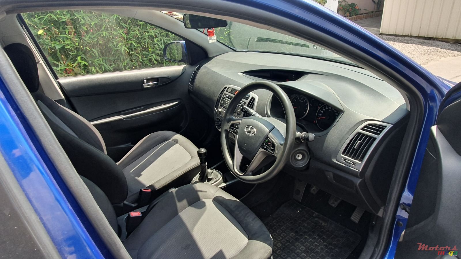 2015' Hyundai i20 photo #4