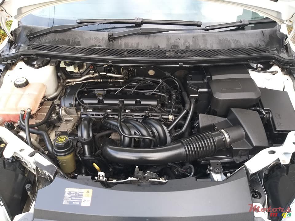 2006' Ford Focus HATCHBACK 1.4L photo #6