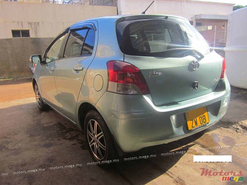 2008' Toyota Vitz (facelift) photo #3