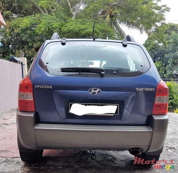 2006' Hyundai Tucson photo #3
