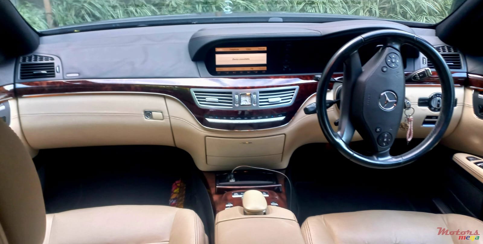 2012' Mercedes-Benz S 350 photo #3