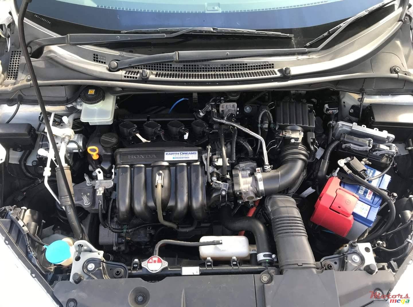 2015' Honda Grace Hybrid Full Option photo #5