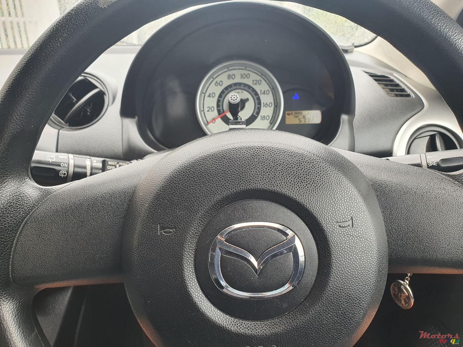 2007' Mazda Demio photo #2