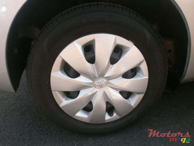 2013' Toyota XA Vitz JAPAN photo #6