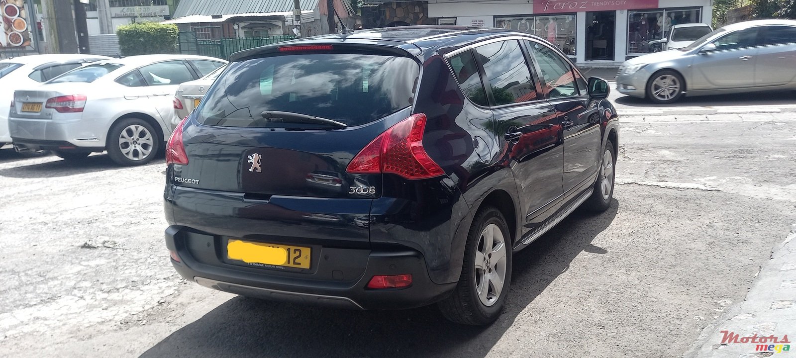 2012' Peugeot 3008 photo #3