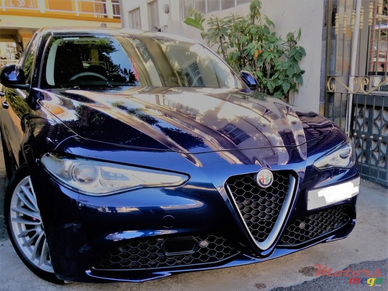 2017' Alfa Romeo Giulia PROSTILE photo #1