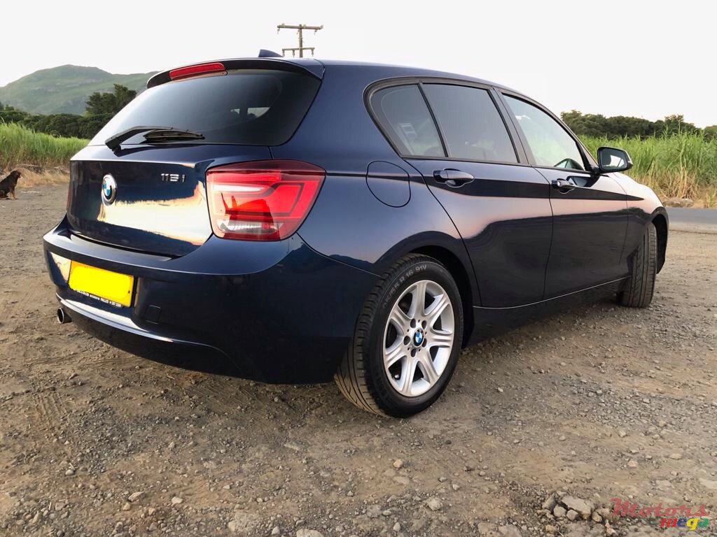 2011' BMW 116 photo #2