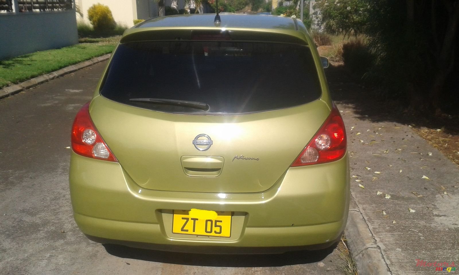 2005' Nissan Tiida photo #3