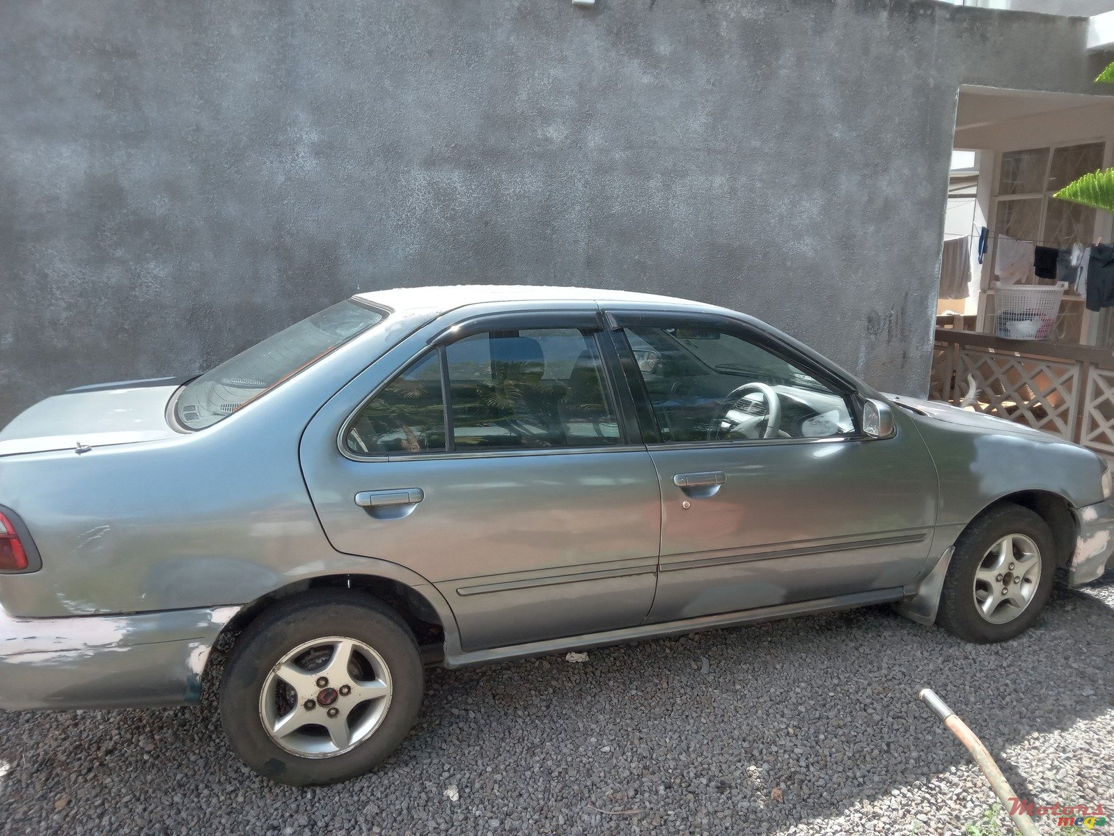 1995' Nissan photo #2