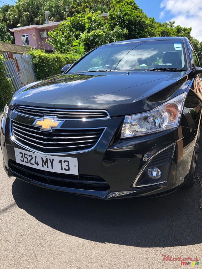 2013' Chevrolet Cruze photo #1