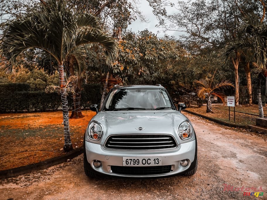 2013' MINI Cooper Countryman photo #3