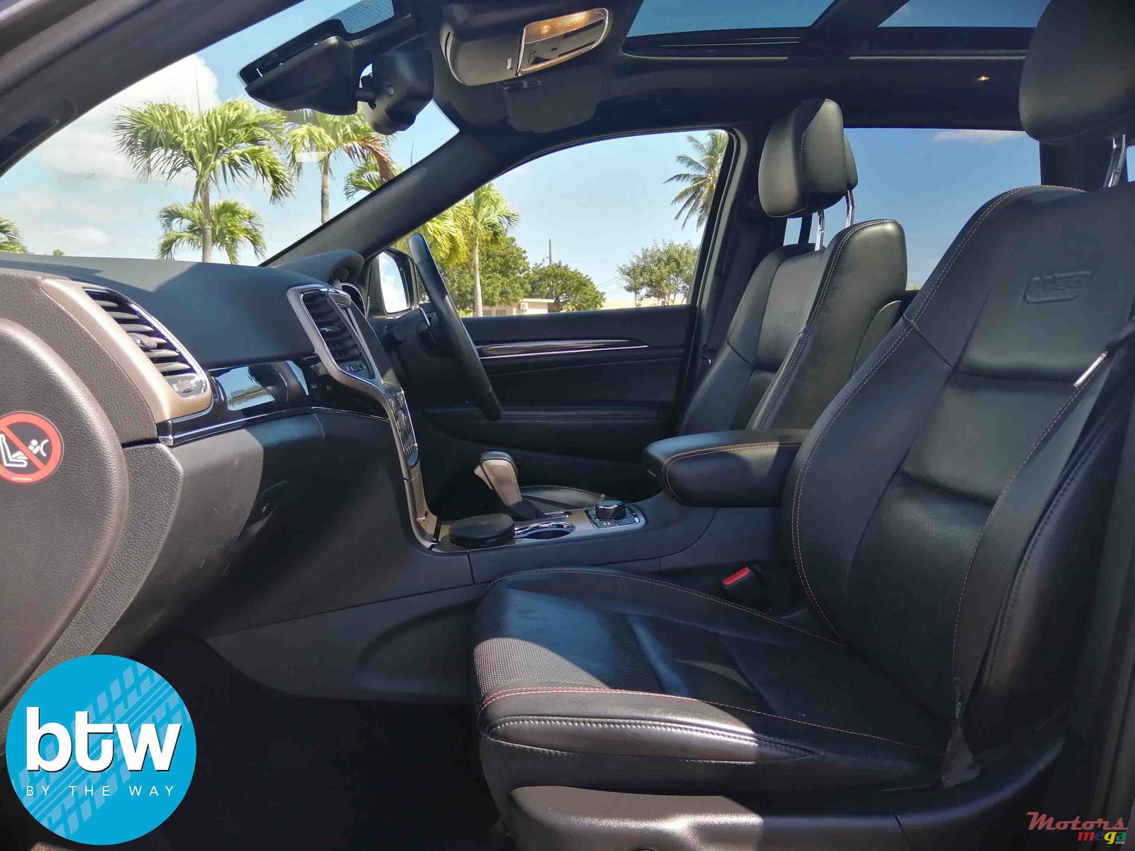 2018' Jeep Grand Cherokee photo #5