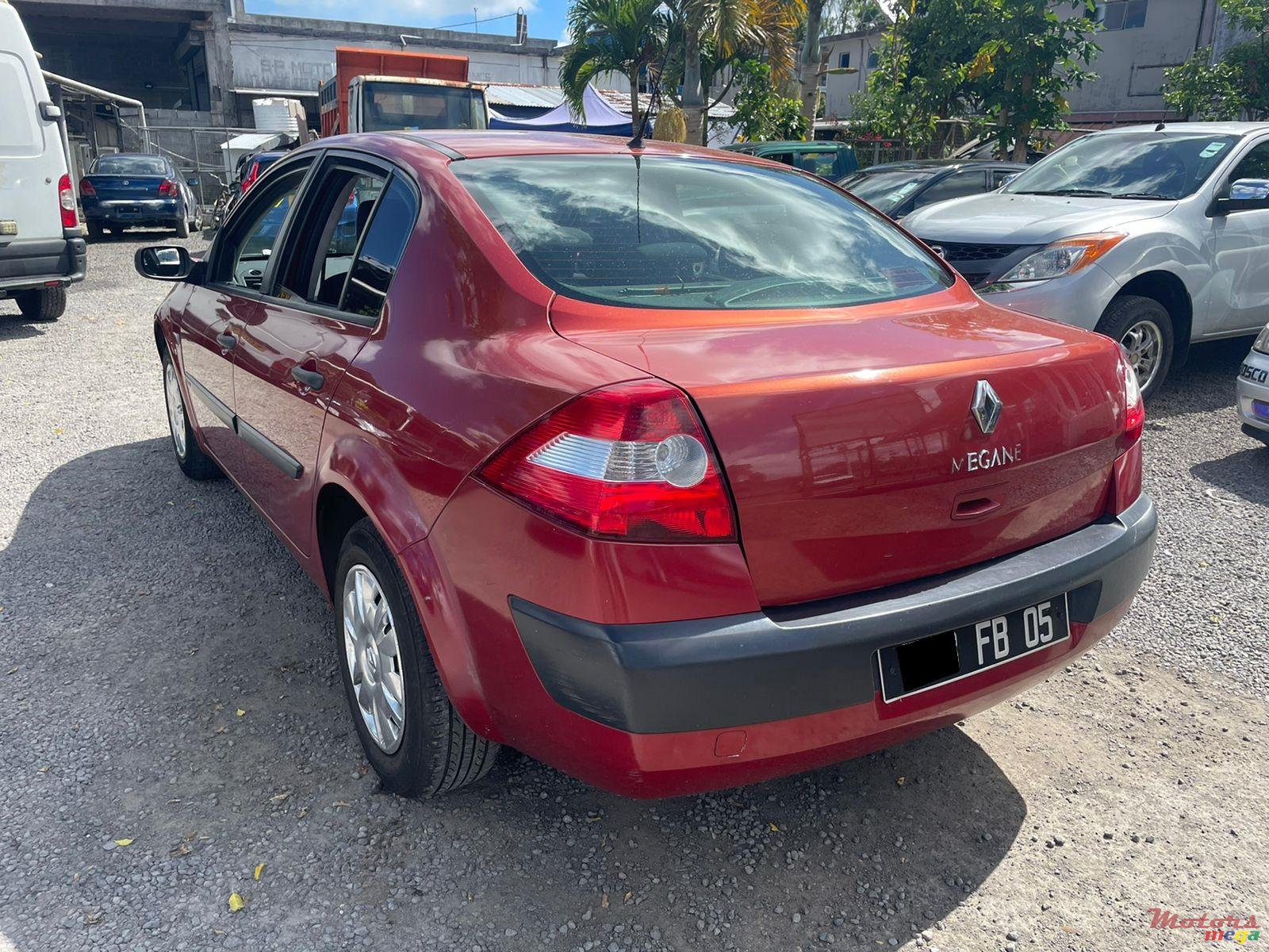 2005' Renault Megane photo #7