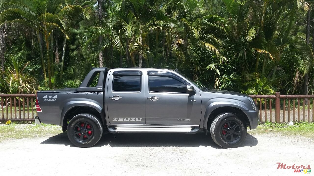2009' Isuzu D-Max 4x4 3.0 photo #3