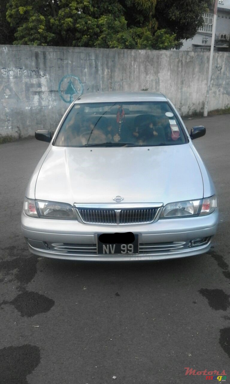 1999' Nissan Sunny photo #1