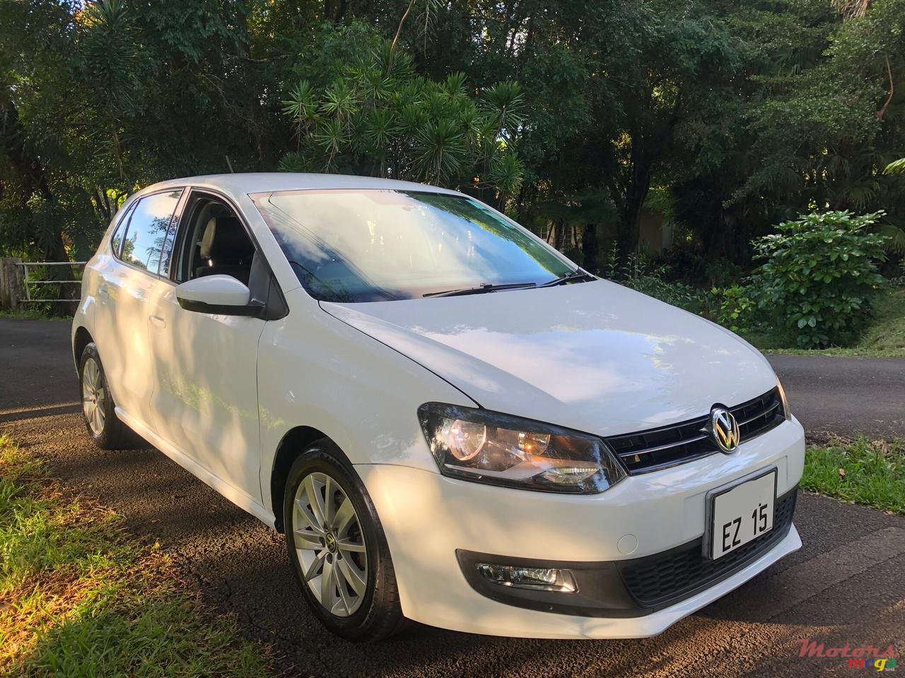 2015' Volkswagen 1.2 Turbo photo #1