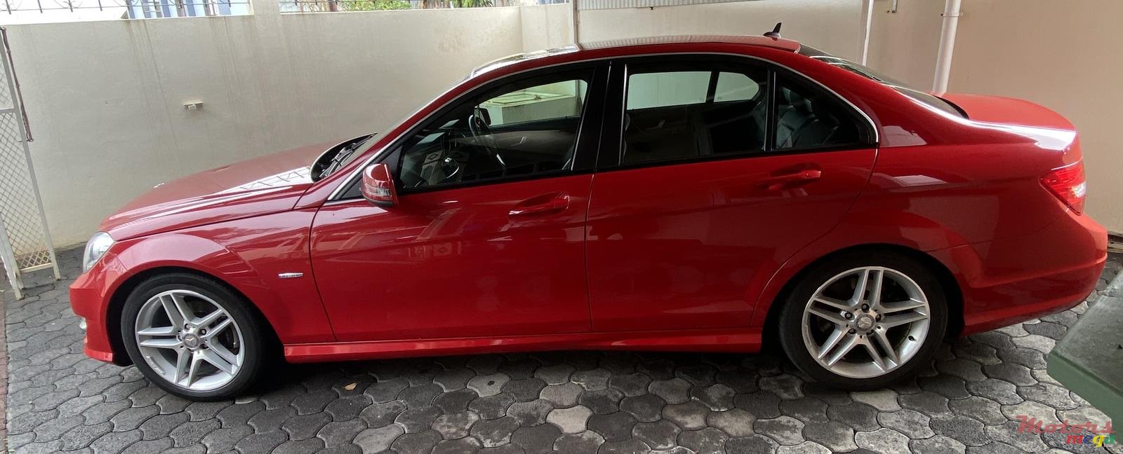 2012' Mercedes-Benz C-Class photo #4