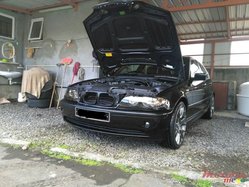 2004' BMW 3 Series E46 2000-2005 photo #2