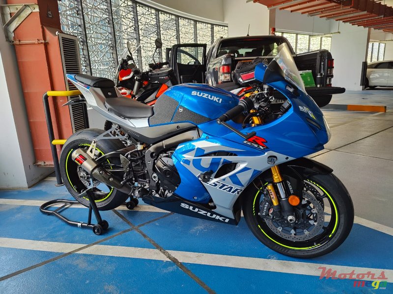 2022' Suzuki GSXR1000R photo #1