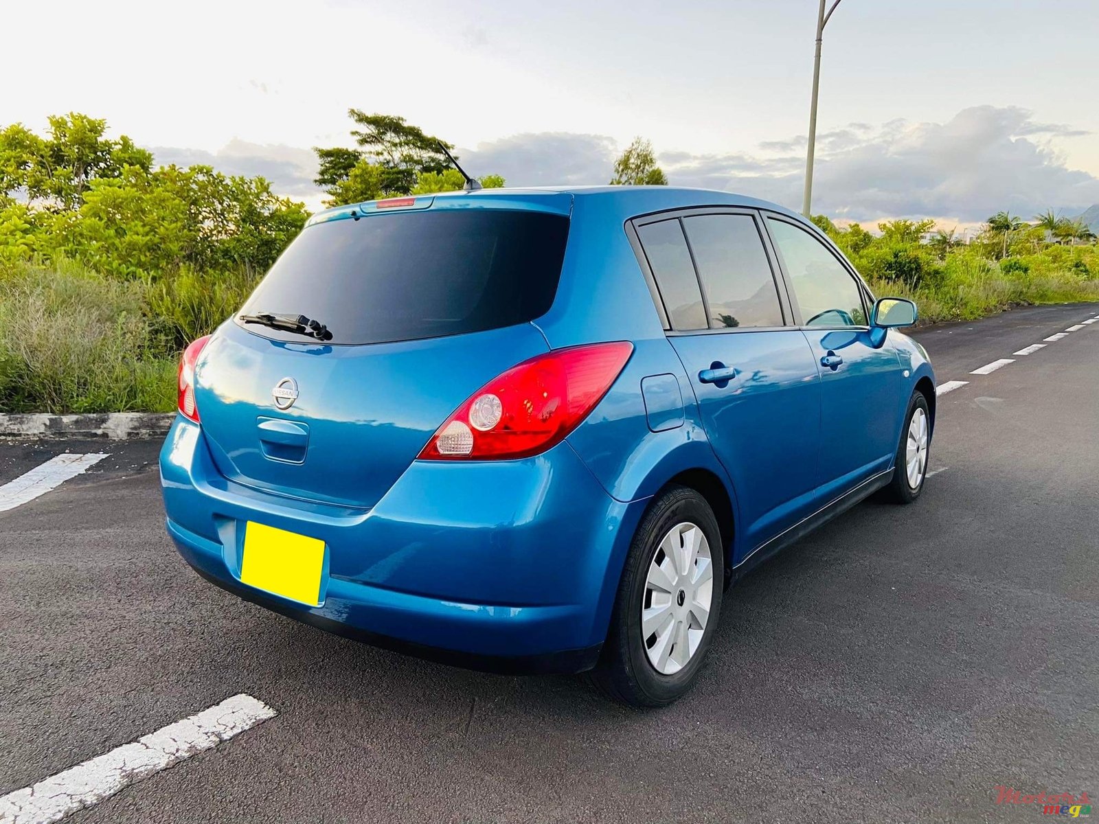 2005' Nissan Tiida photo #5