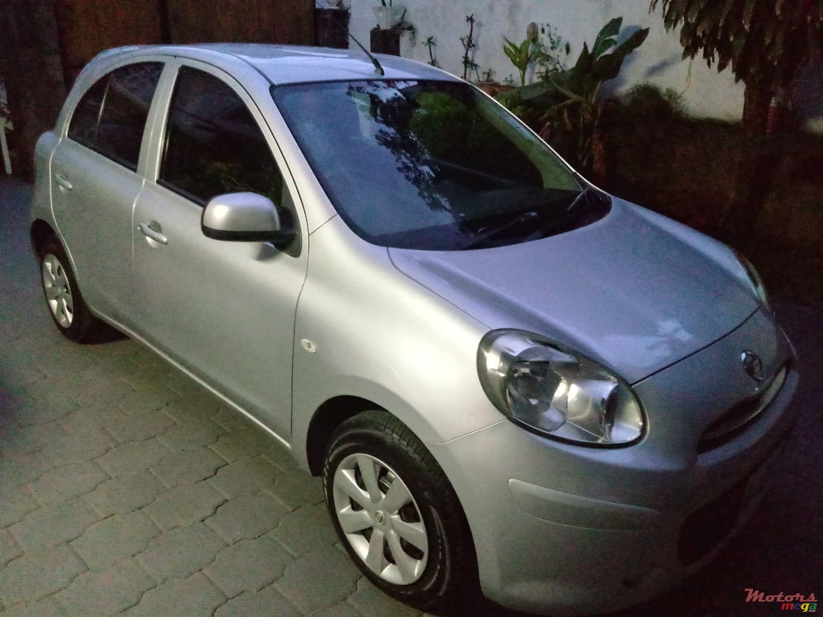 2013' Nissan March photo #2