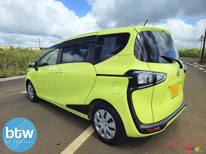 2020' Toyota SIENTA 7-SEATER photo #3