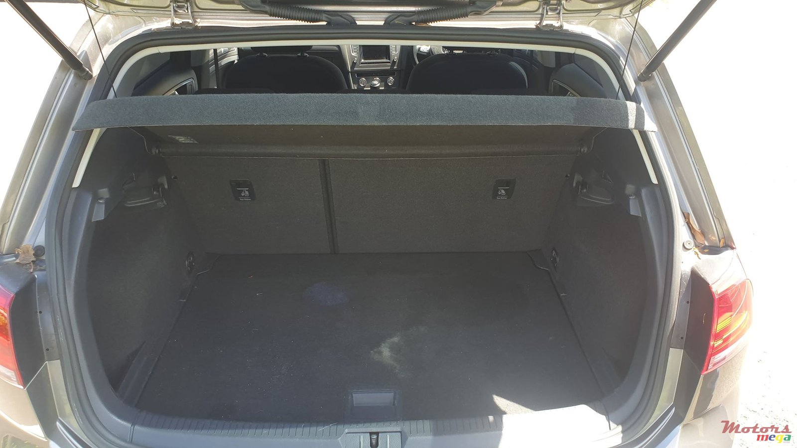 2015' Volkswagen Golf VII TSI photo #7