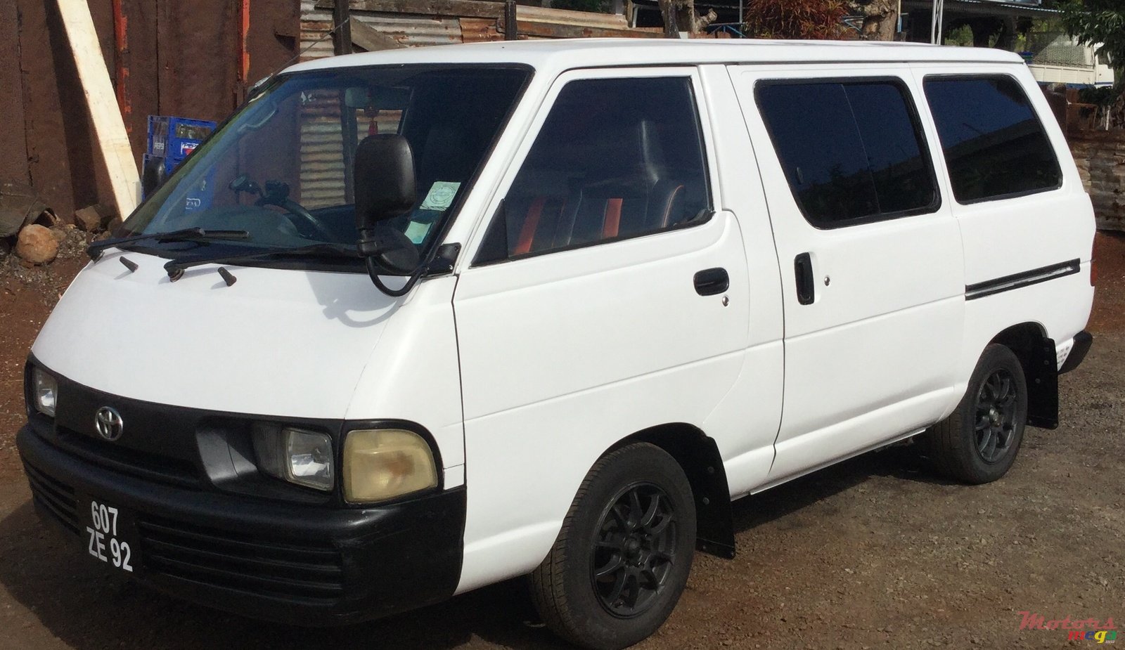 1992' Toyota Dual purpose photo #1