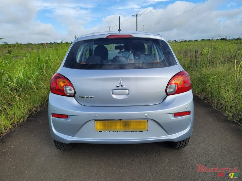 2021' Mitsubishi Mirage photo #3