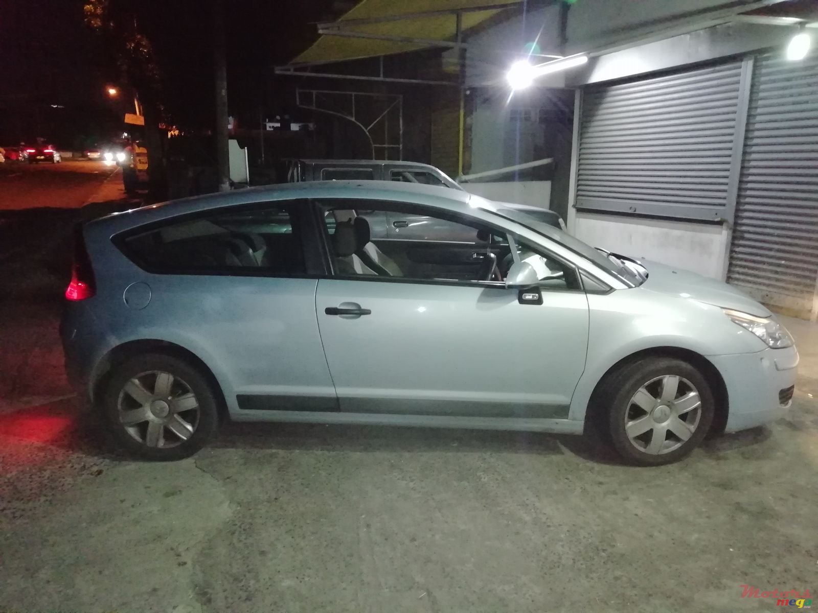 2008' Citroen C4 photo #6