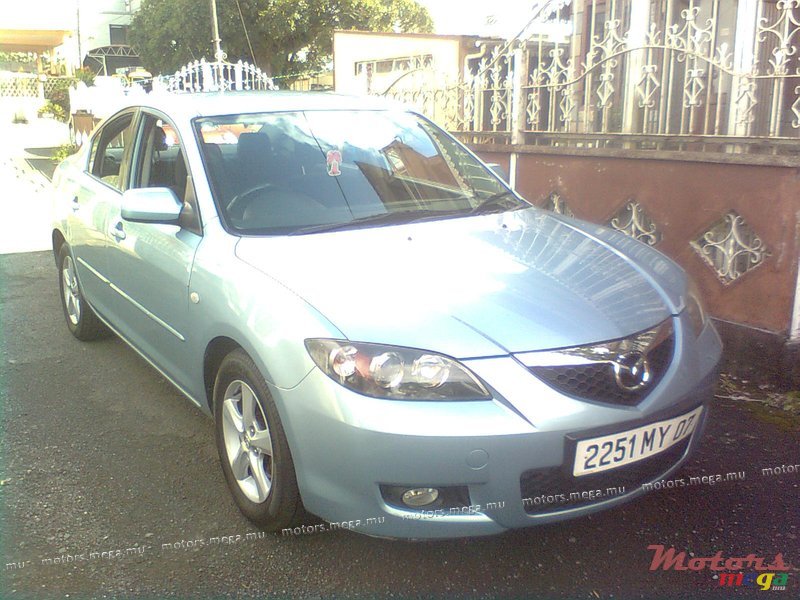 2007' Mazda 3 photo #1