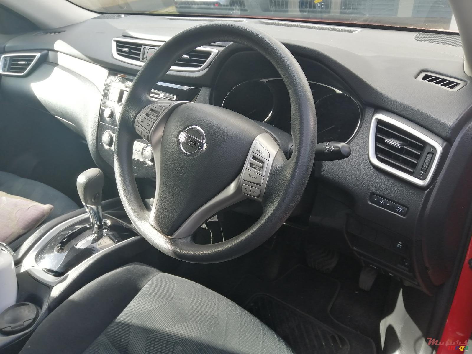 2017' Nissan X-Trail 2WD photo #6