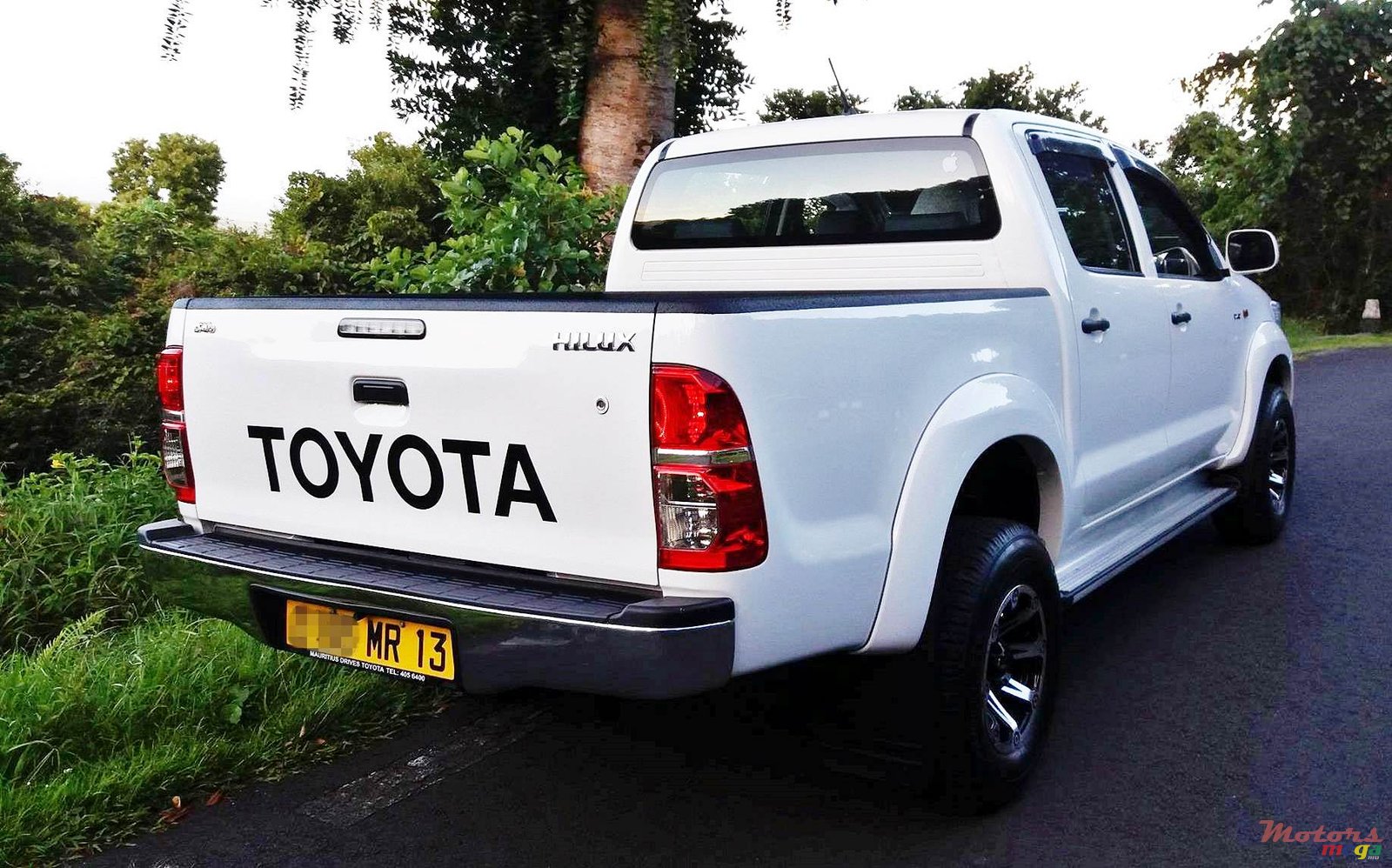 2013' Toyota Hilux (2x4) 54227164 photo #2