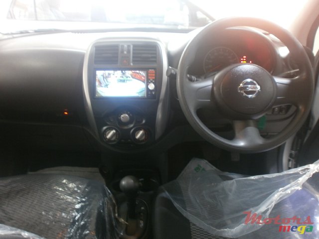 2015' Nissan March photo #6