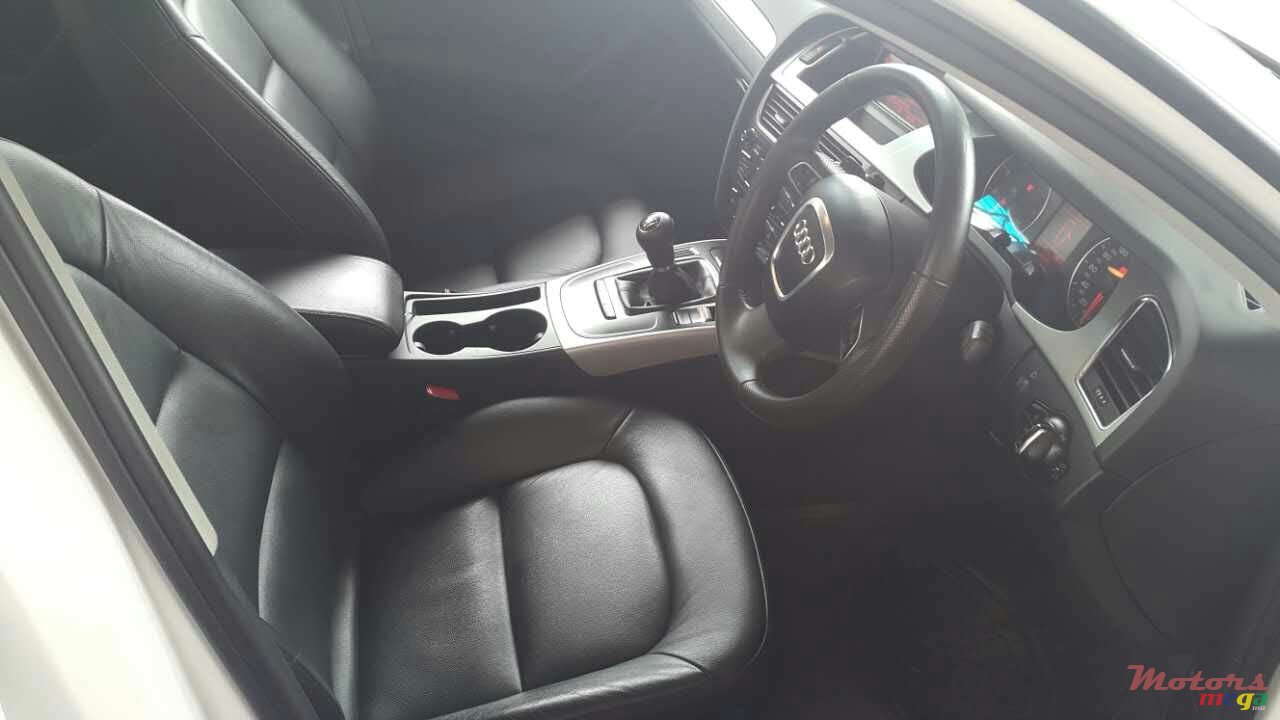 2012' Audi A4 photo #2