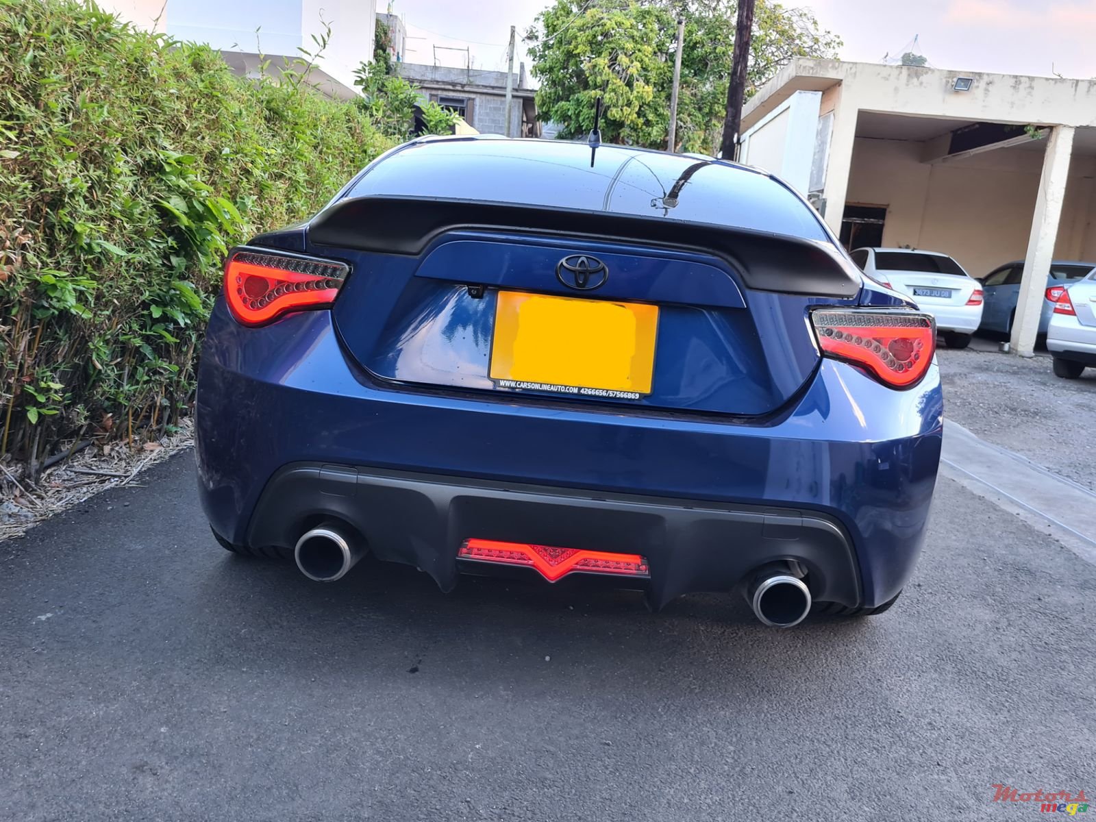 2013' Toyota GT86 photo #2