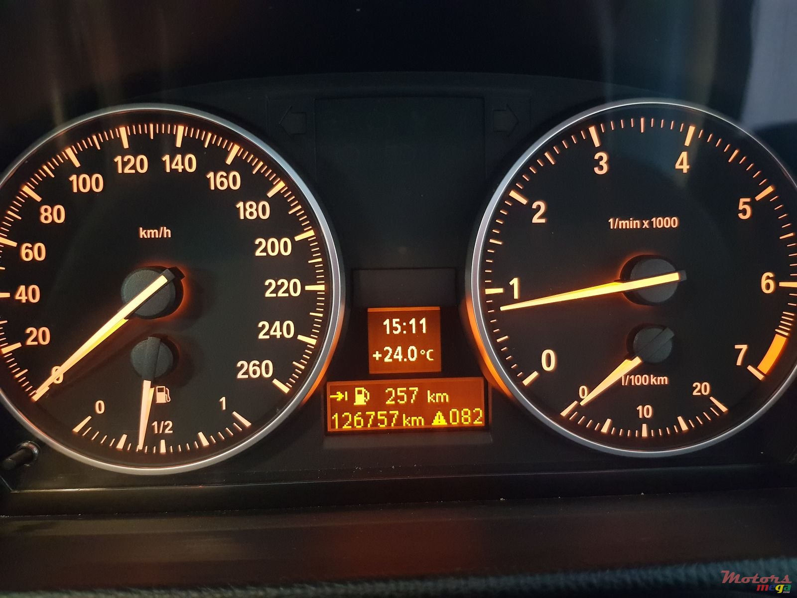 2008' BMW 316 photo #5